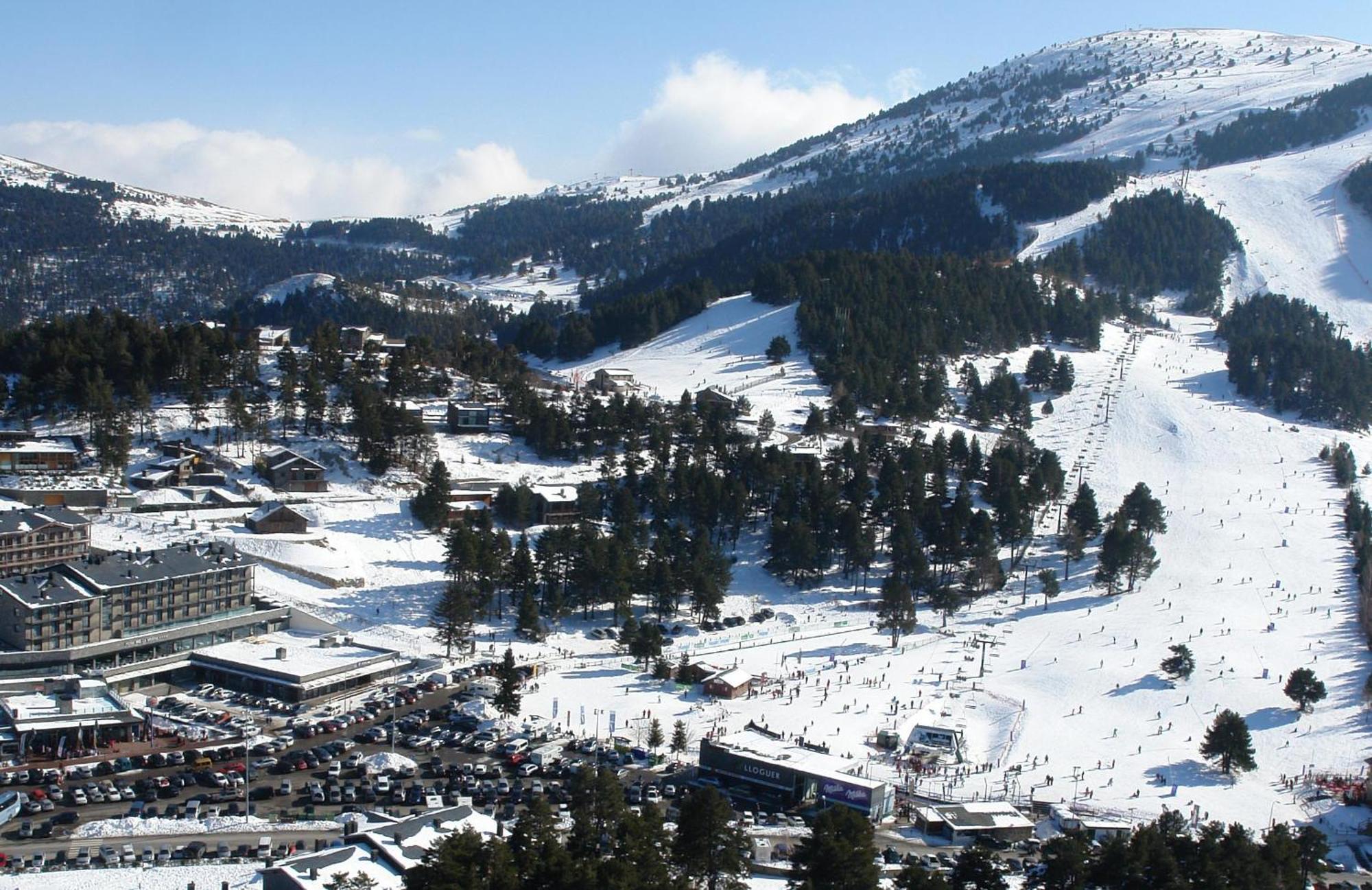 Отель Hg La Molina Экстерьер фото